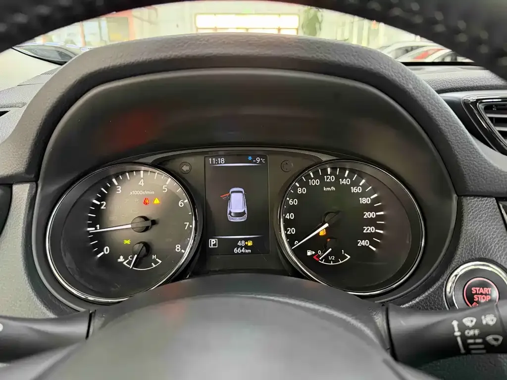 Nissan X-Trail 2025 из CN, фото 2