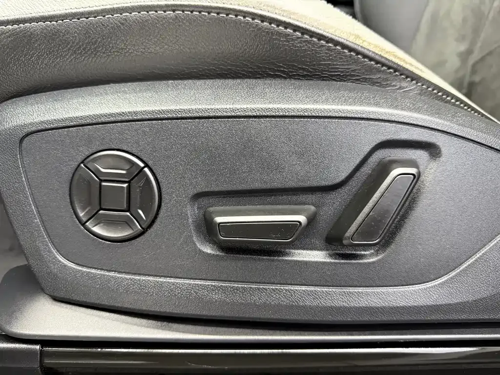 Audi Q3 — фото 6