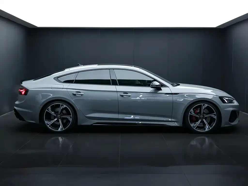 Audi RS 5 2023 из CN, фото 2