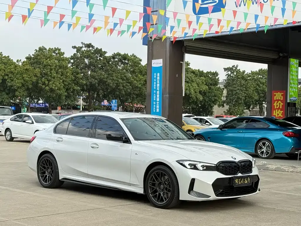 BMW 3 Series 2023 из CN, фото 10