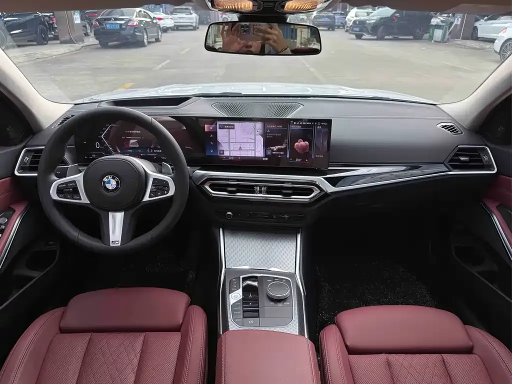 BMW 3 Series 2023 из CN, фото 2