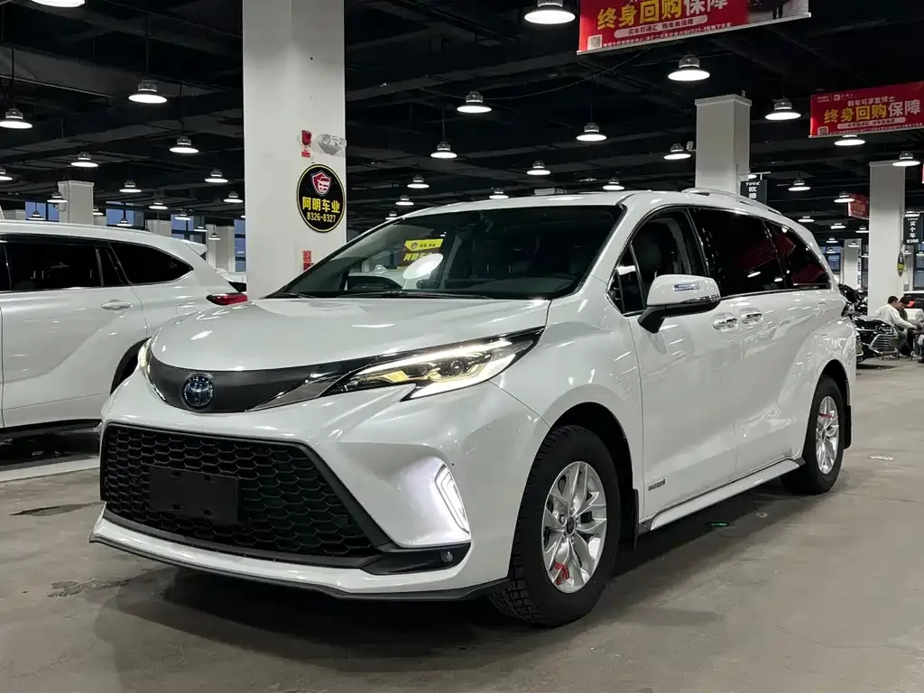 Toyota Granvia 2023 из CN, фото 6