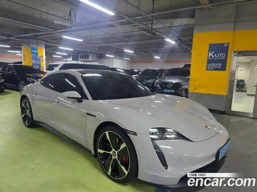 Porsche Taycan 2022 из KR, фото 10