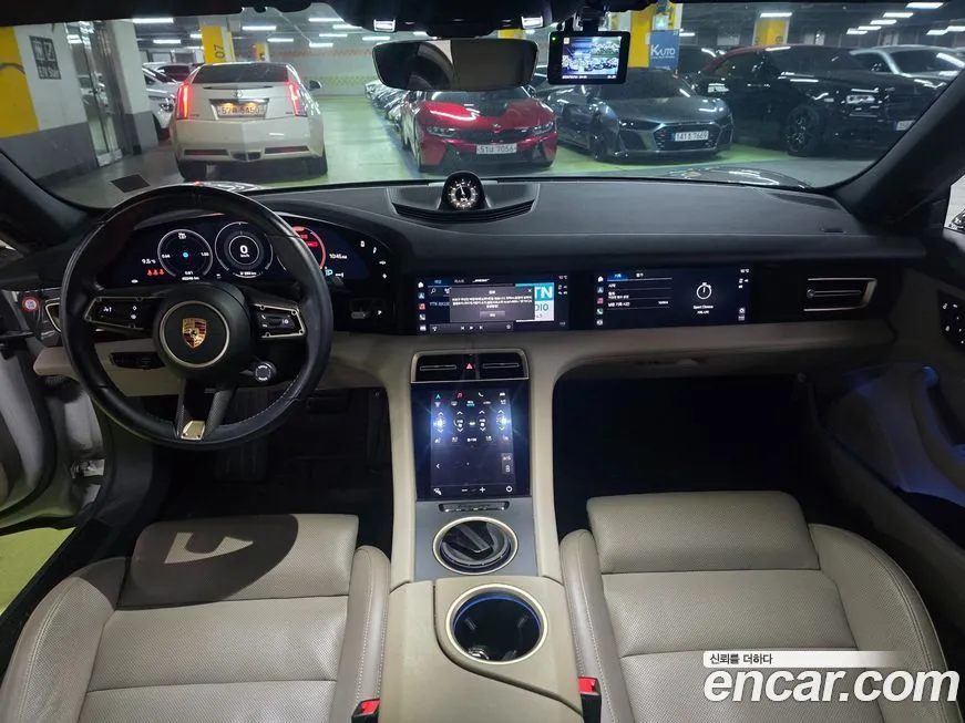 Porsche Taycan 2022 из KR, фото 8