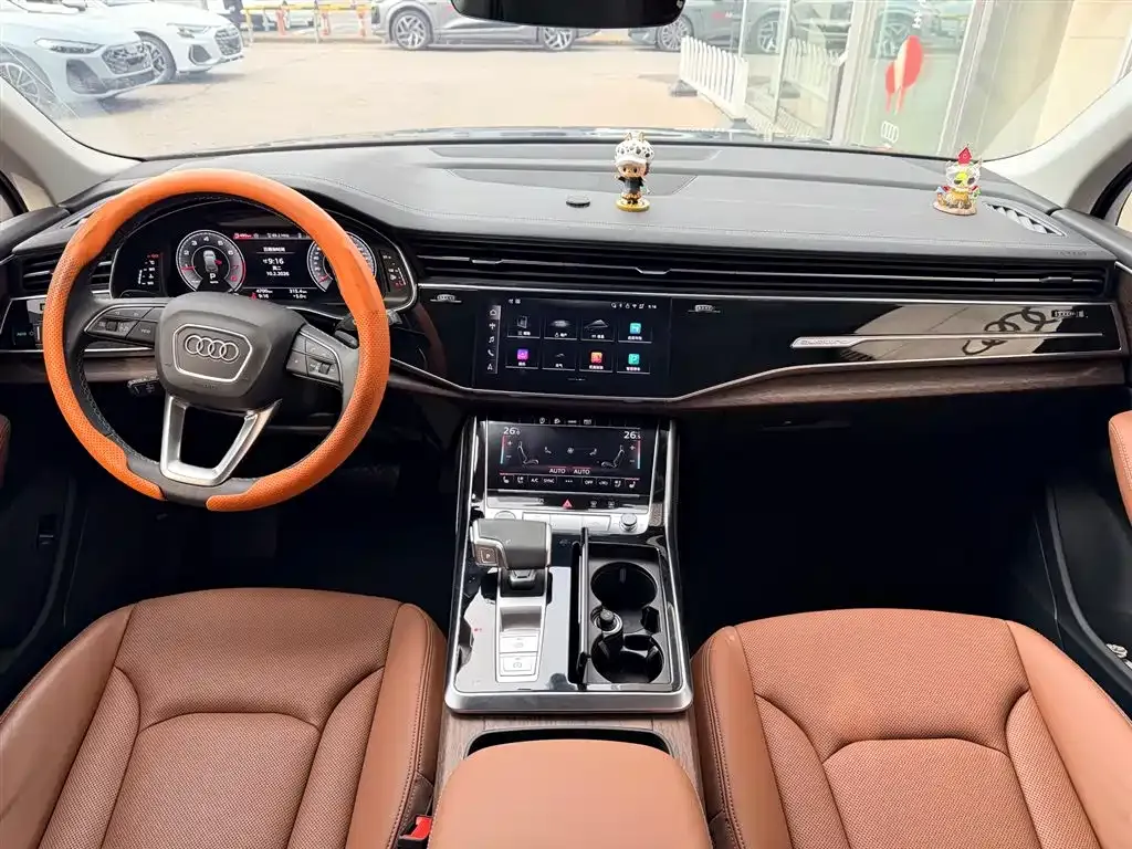 Audi Q7 2025 из CN, фото 9