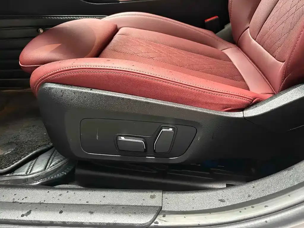 BMW 3 Series 2024 из CN, фото 5