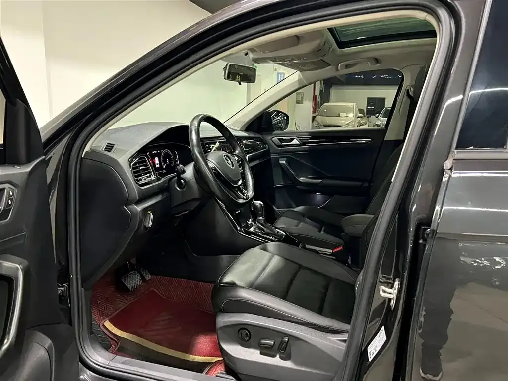 Volkswagen T-Roc 2022 из CN, фото 7
