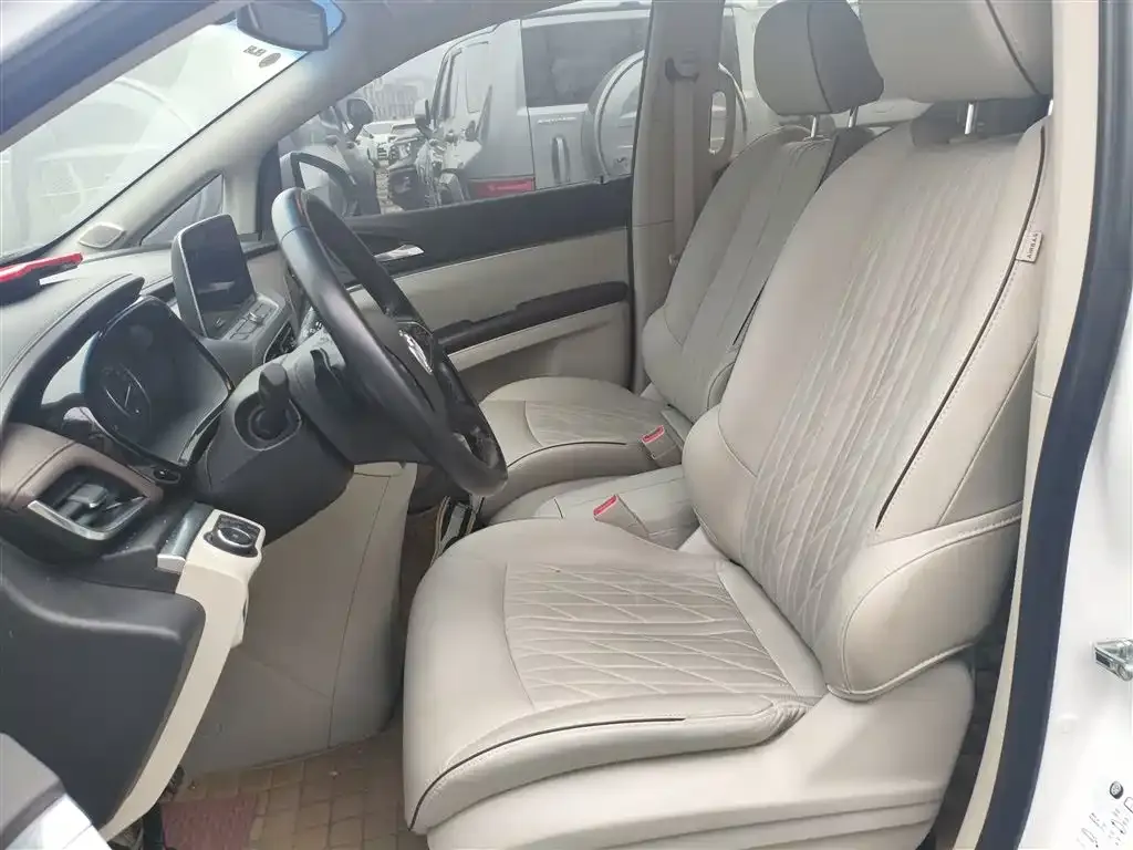 Buick GL8 2022 из CN, фото 6