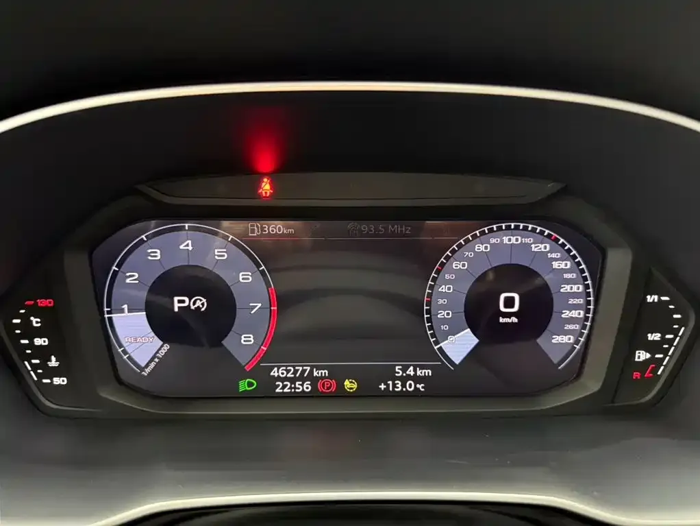 Audi Q3 2021 из CN, фото 5