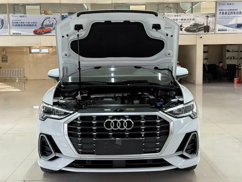 Audi Q3 2021 из CN, фото 9