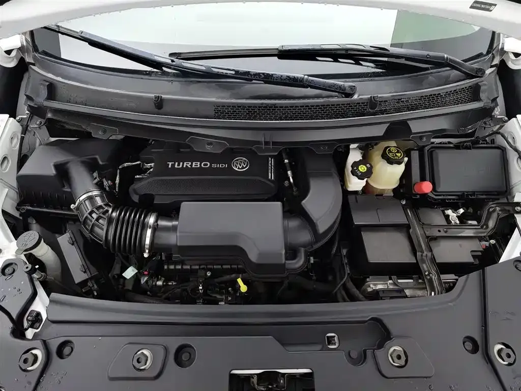 Buick GL8 2023 из CN, фото 10