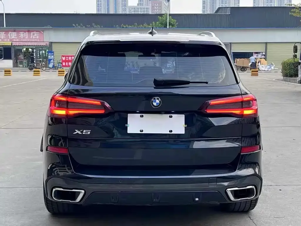 BMW X5 (Import) — фото 7