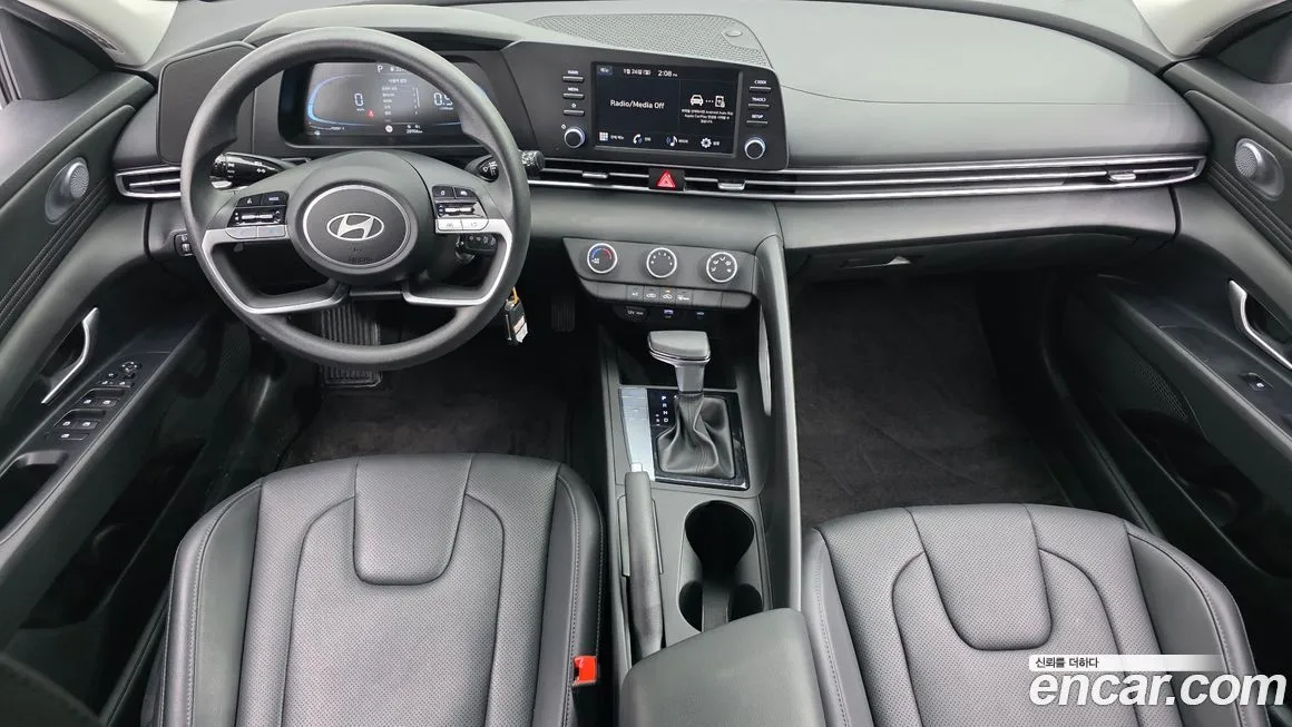 Hyundai AVANTE — фото 8