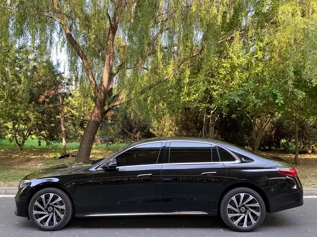 Mercedes-Benz E-Class 2025 из CN, фото 10