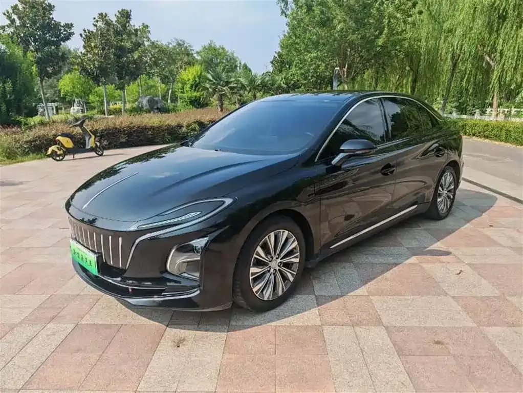 Hongqi E-QM5 2023 из CN, фото 1