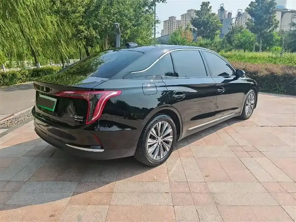 Hongqi E-QM5 2023 из CN, фото 7