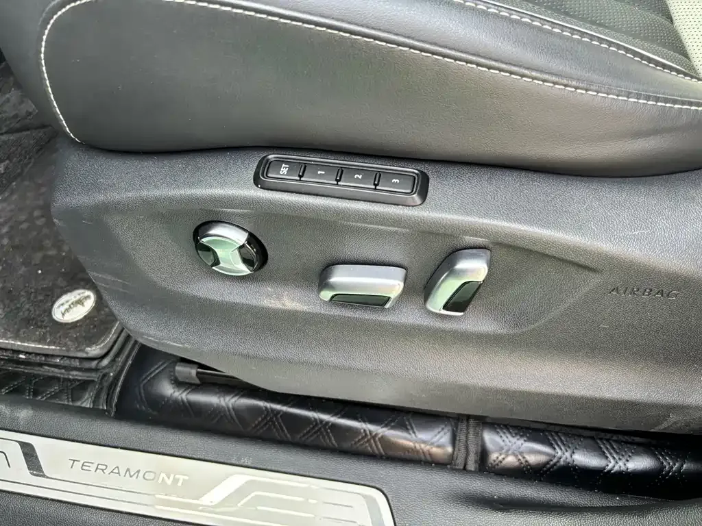 Volkswagen Teramont 2023 из CN, фото 7