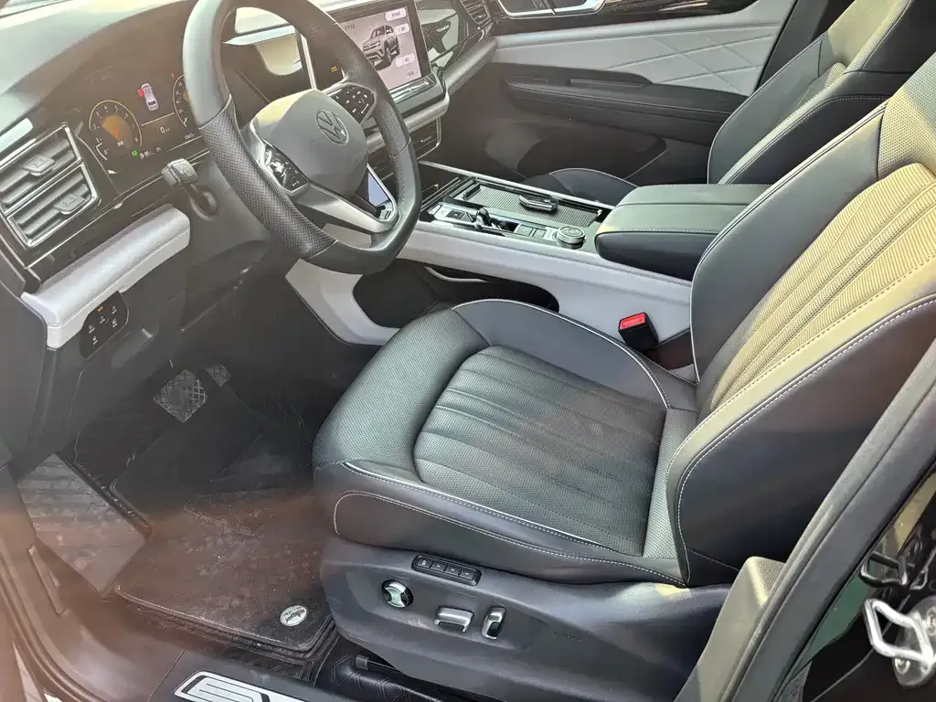 Volkswagen Teramont 2023 из CN, фото 10