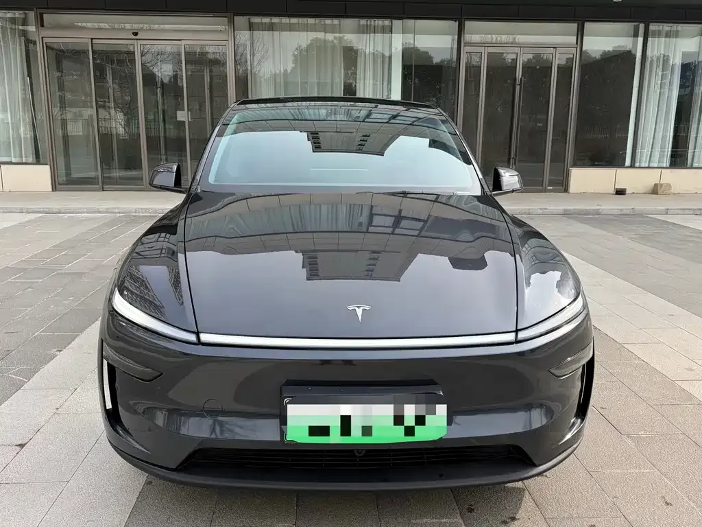 Tesla Model Y 2025 из CN, фото 3