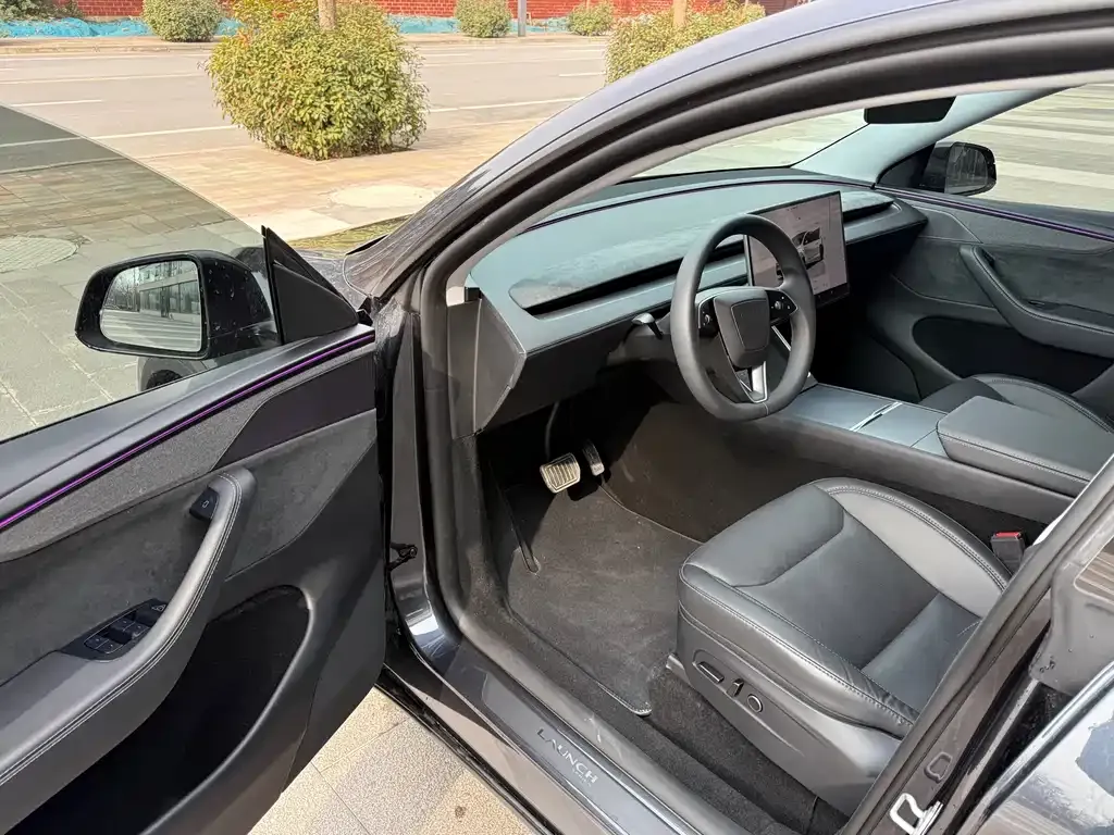 Tesla Model Y 2025 из CN, фото 5