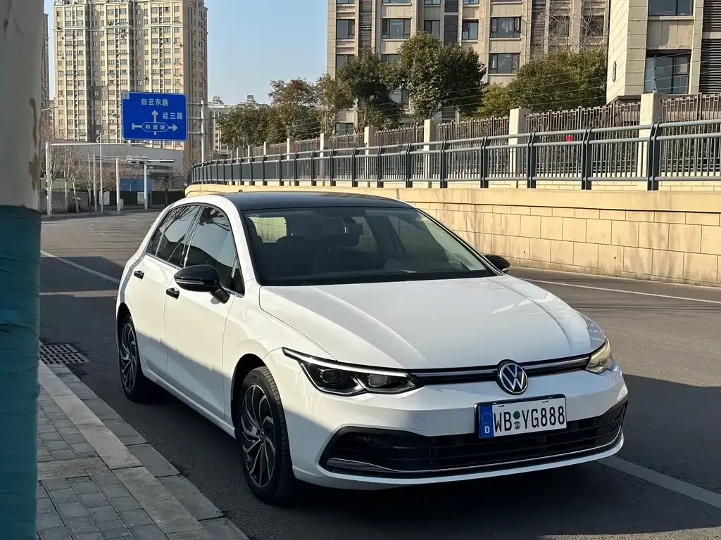 Volkswagen Golf 2022 из CN, фото 7