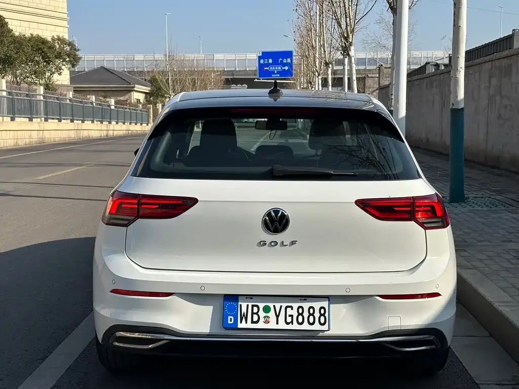 Volkswagen Golf 2022 из CN, фото 4