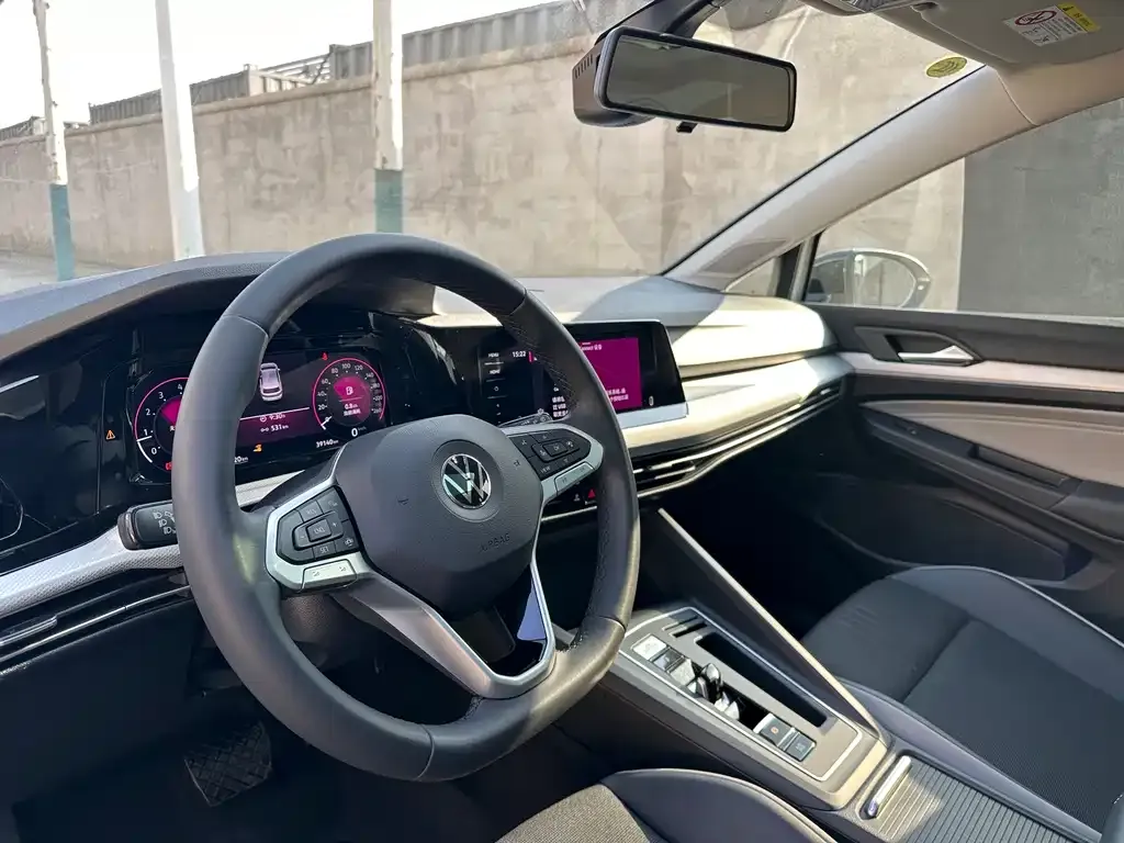 Volkswagen Golf 2022 из CN, фото 6