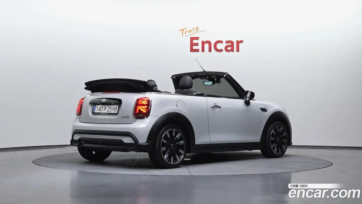 Mini Cooper Convertible 2022 из KR, фото 7