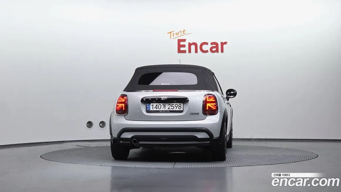 Mini Cooper Convertible 2022 из KR, фото 4