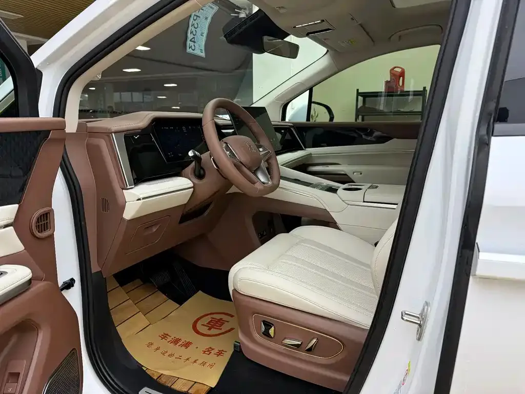 BYD Xia 2025 из CN, фото 4
