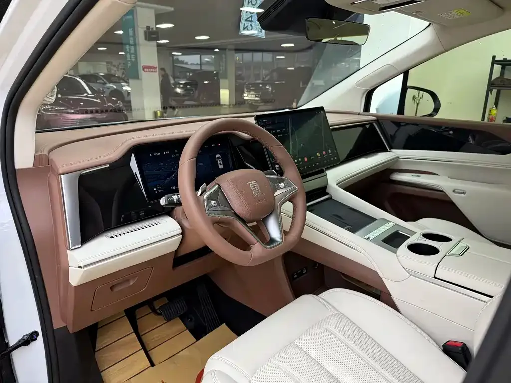 BYD Xia 2025 из CN, фото 9