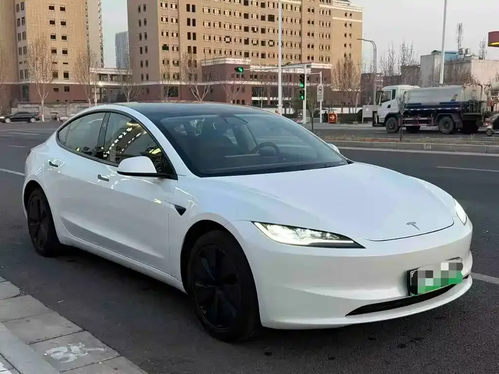 Tesla Model 3 2025 из CN, фото 2