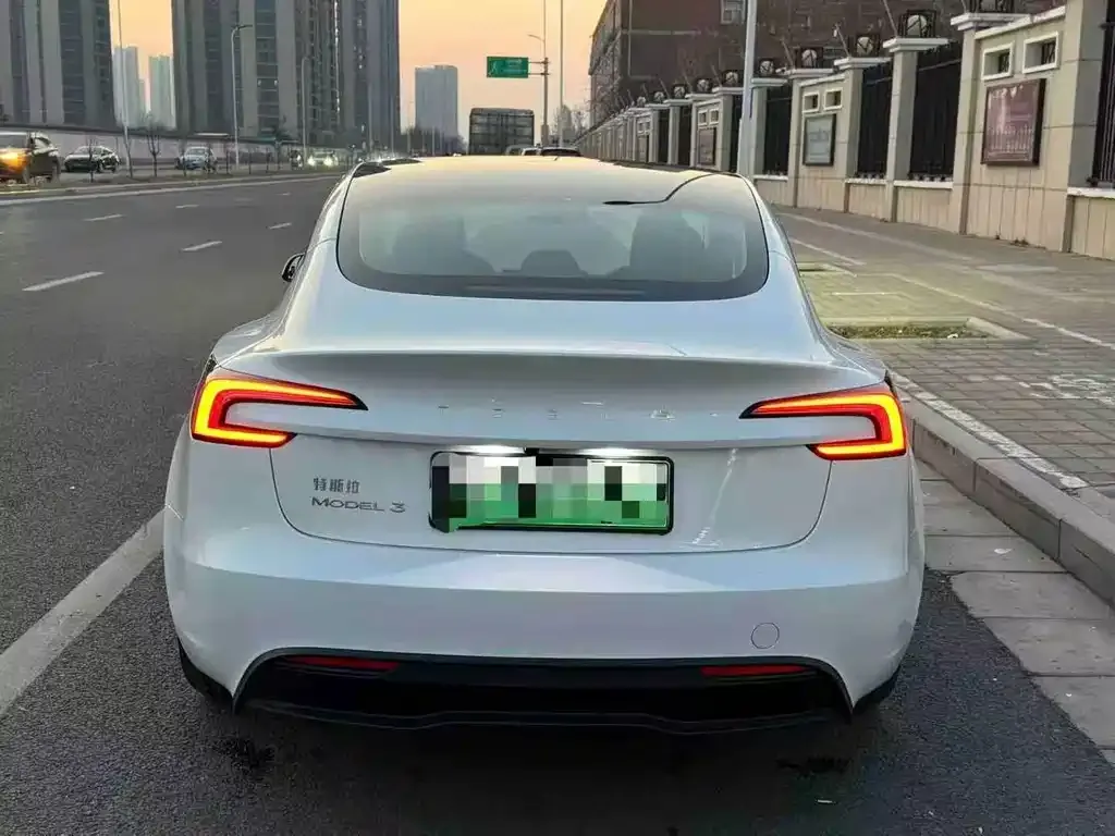 Tesla Model 3 2025 из CN, фото 4