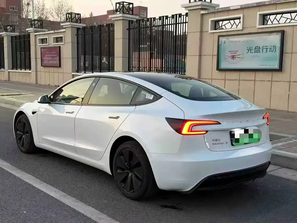 Tesla Model 3 2025 из CN, фото 7