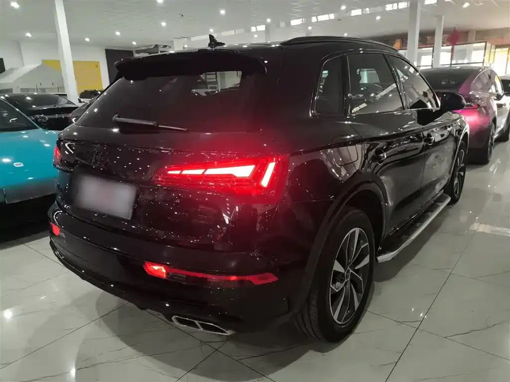 Audi Q5L 2021 из CN, фото 2