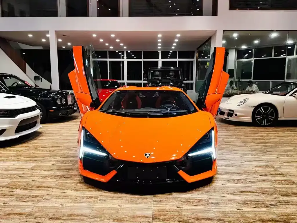 Lamborghini Revuelto 2025 из CN, фото 6