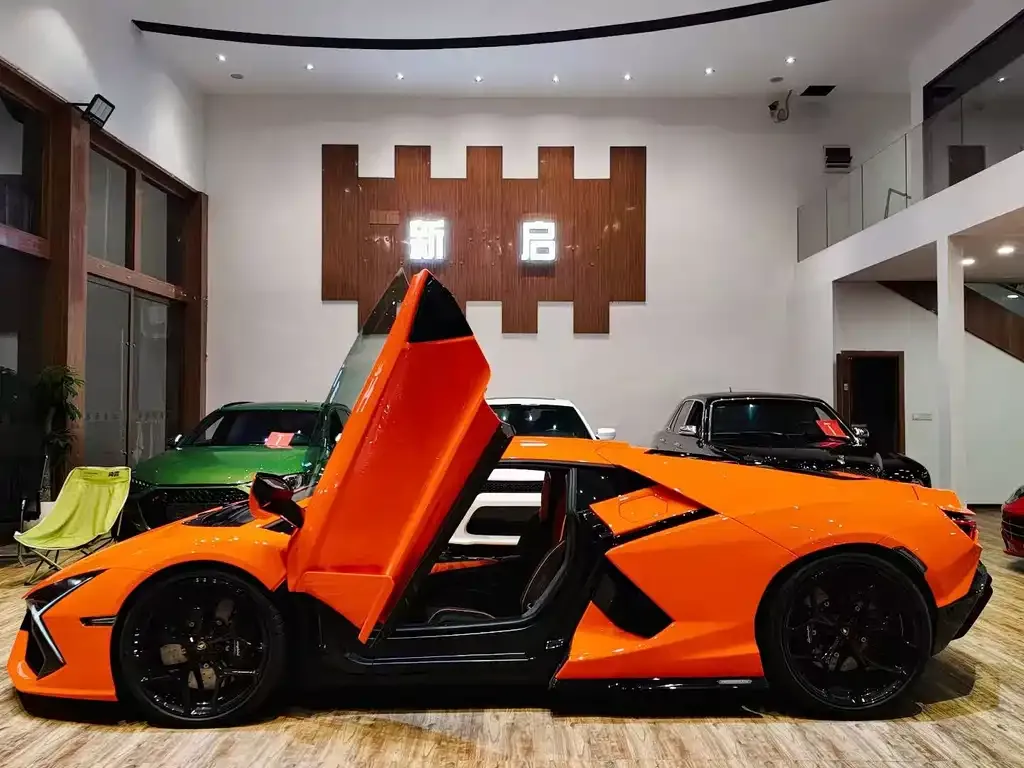 Lamborghini Revuelto 2025 из CN, фото 3