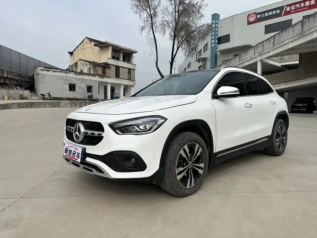 Mercedes-Benz GLA 2023 из CN, фото 1