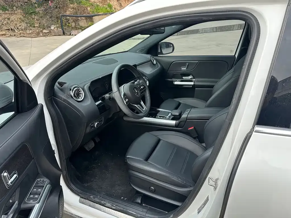 Mercedes-Benz GLA 2023 из CN, фото 9