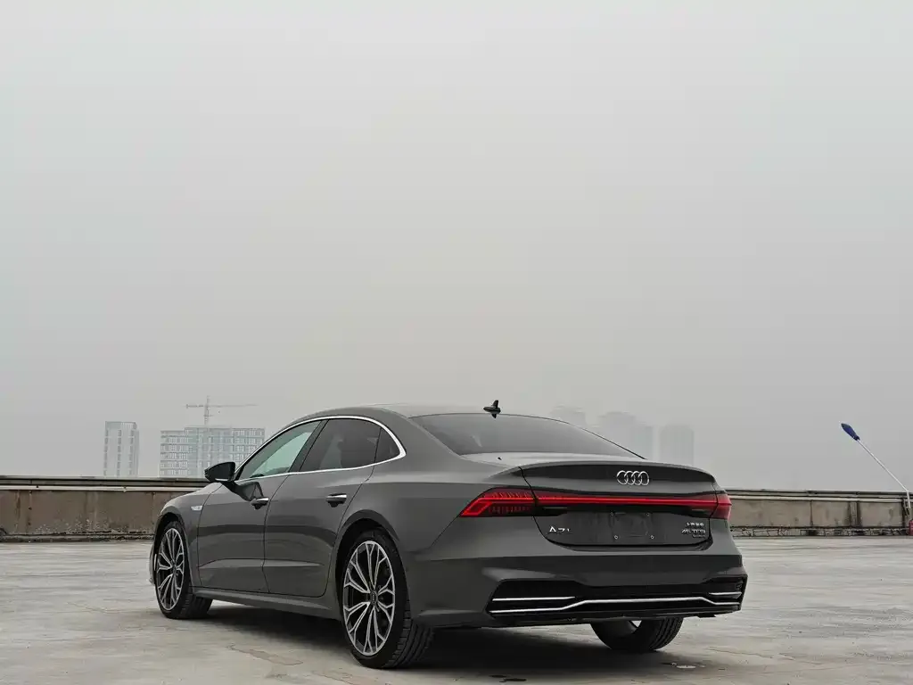 Audi A7L 2026 из CN, фото 5