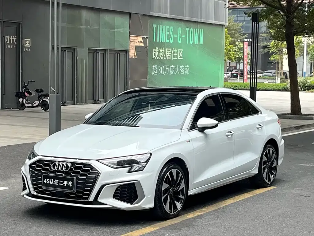 Audi A3 2024 из CN, фото 1