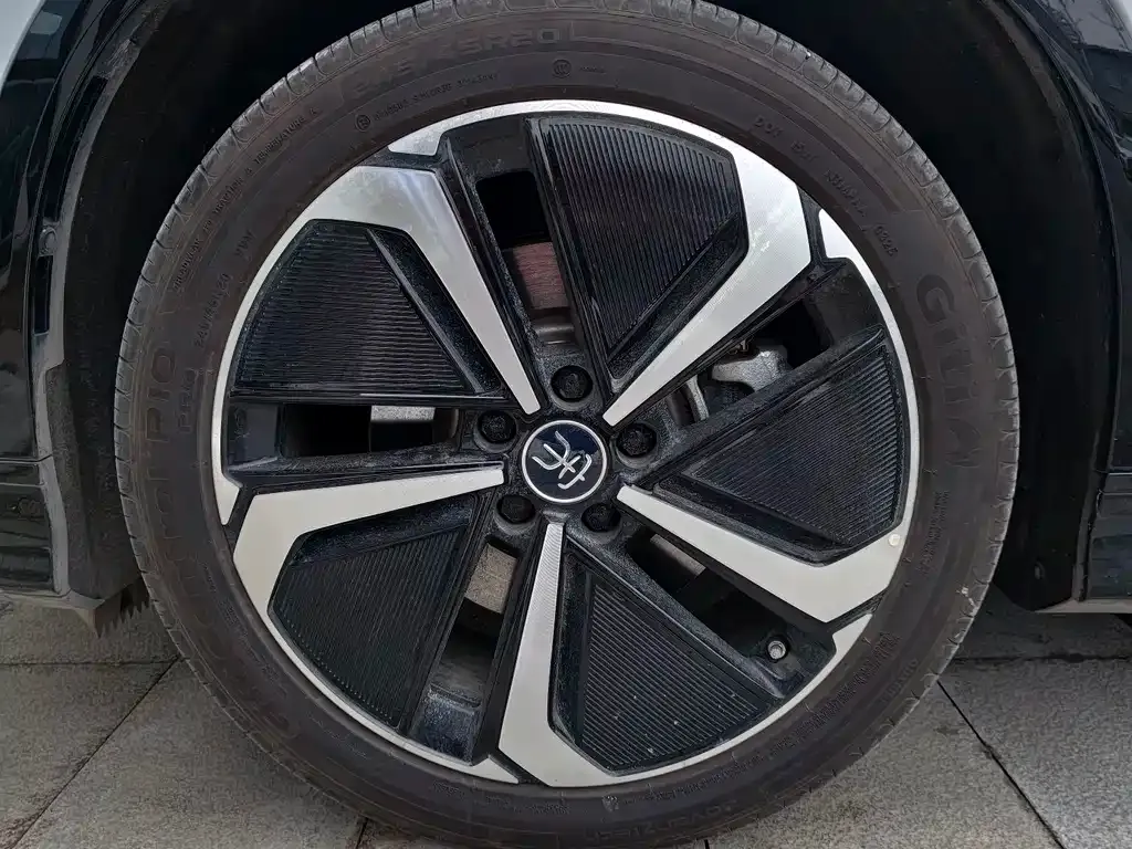 BYD L EV 2025 из CN, фото 9