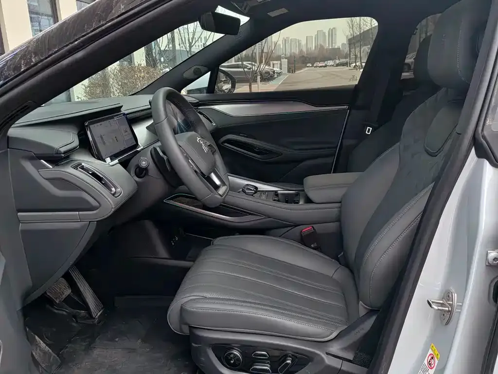 BYD L EV 2025 из CN, фото 2
