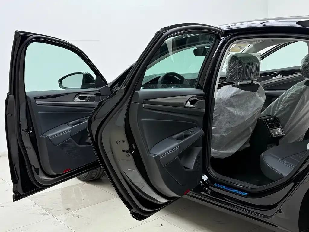 Volkswagen Passat 2026 из CN, фото 9