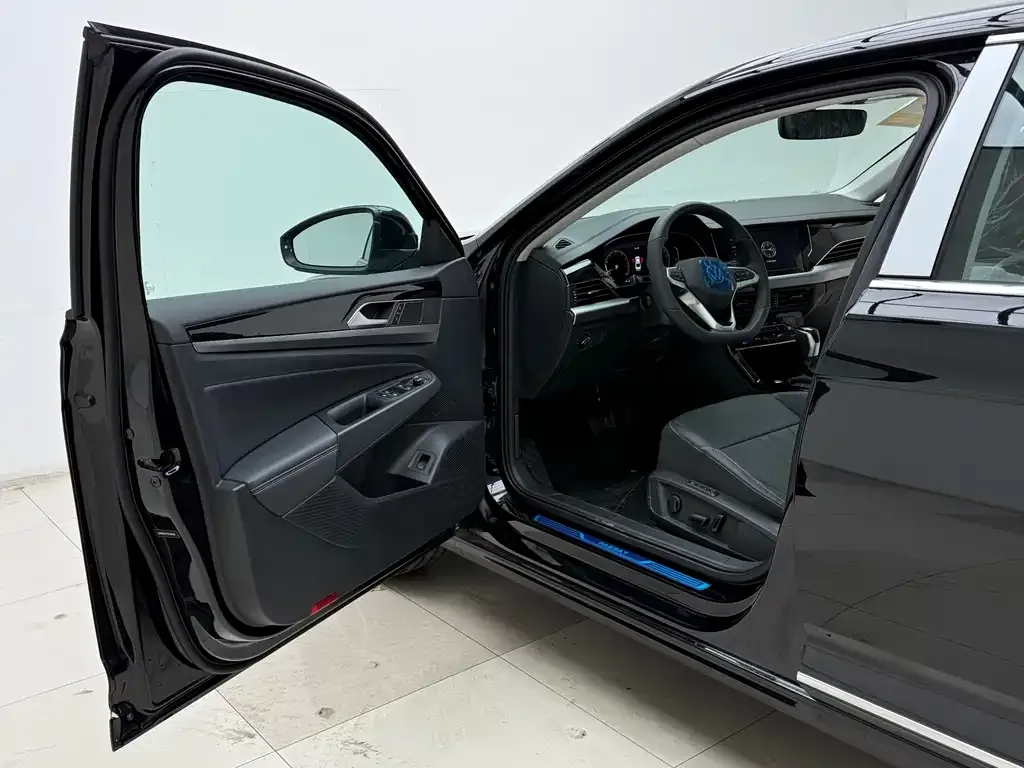 Volkswagen Passat 2026 из CN, фото 6