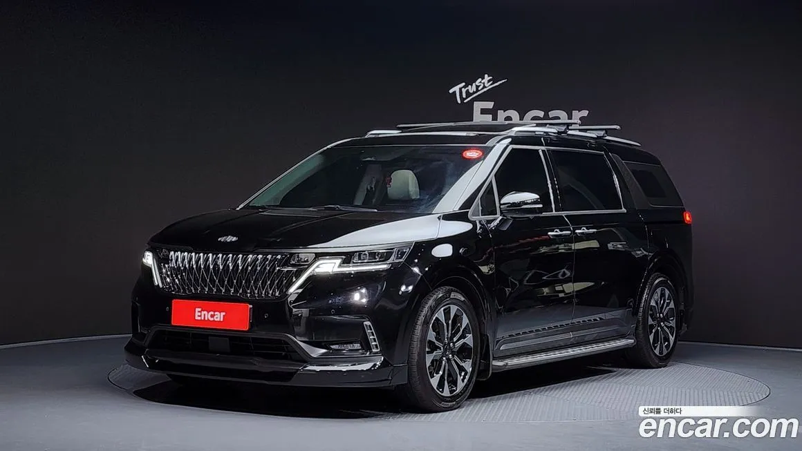 Kia Carnival — фото 1