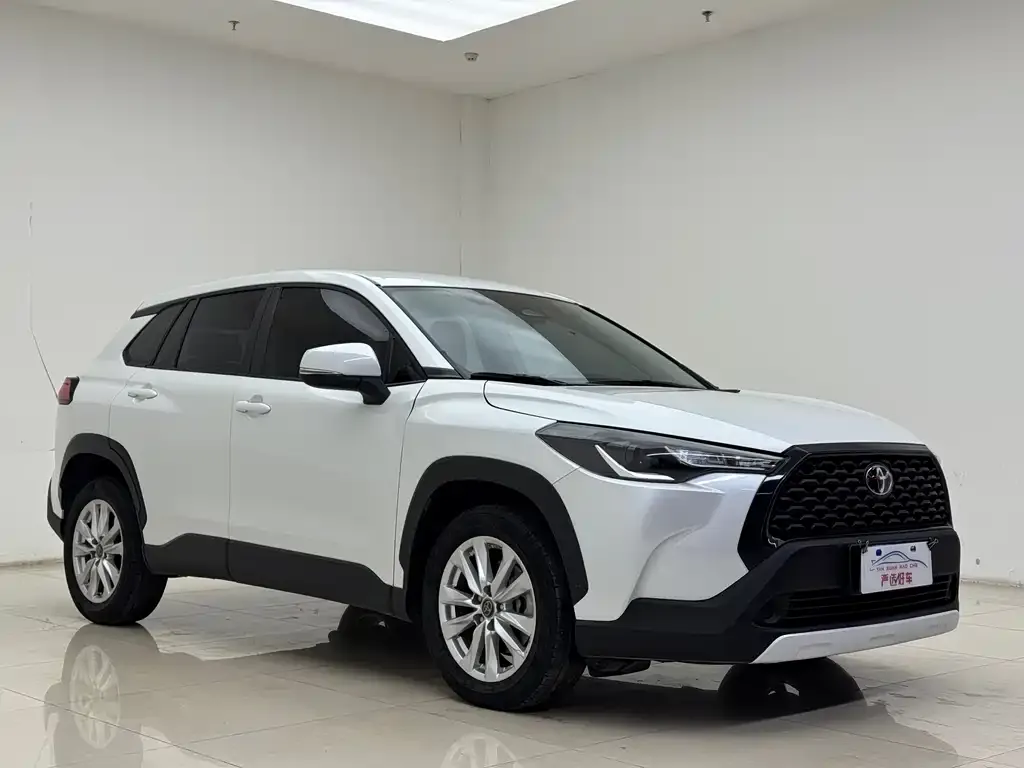 Toyota Corolla Cross 2023 из CN, фото 3