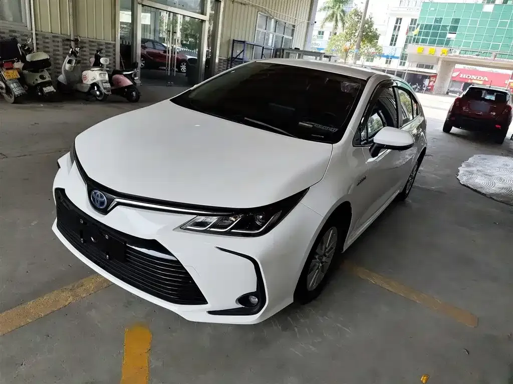 Toyota Corolla 2022 из CN, фото 1