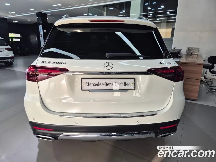 Mercedes-Benz GLE-Class — фото 3