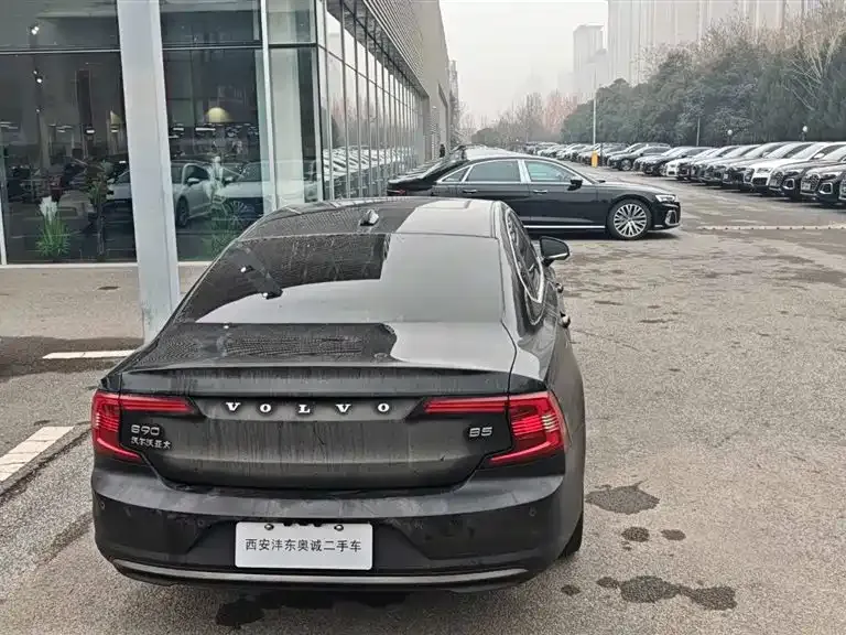 Volvo S90 2023 из CN, фото 3